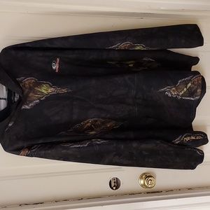 Man's long sleeve pullover camouflage hoodie.